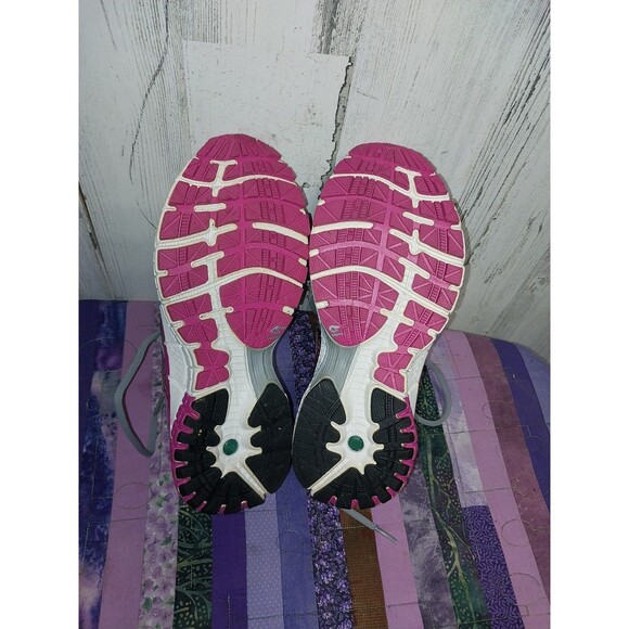 Brooks Shoes Adrenaline GTS 14 Pink & Yellow Lace up Size 5 Model#1400121D561 - Picture 10 of 10